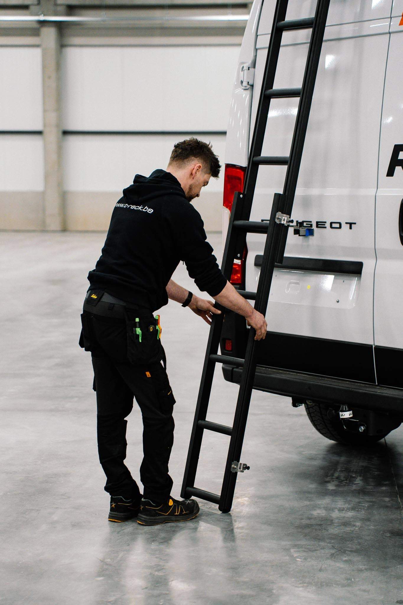 T-Rack ladder met schuifsysteem in 2 delen.